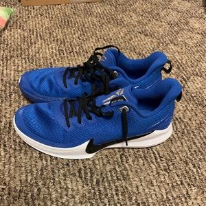 Men Kobe Nike size 11.5